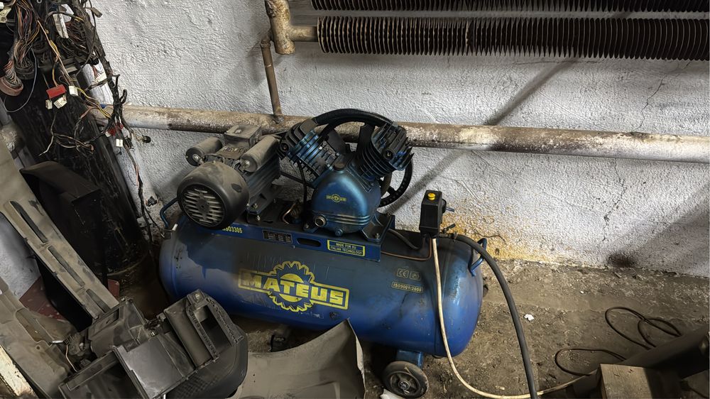 Продам компрессор