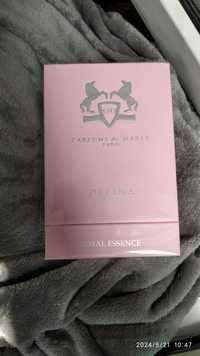 Продам женский парфюм