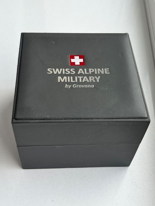 Часовник Swiss Alpine Military – Швейцарска прецизност и стил!