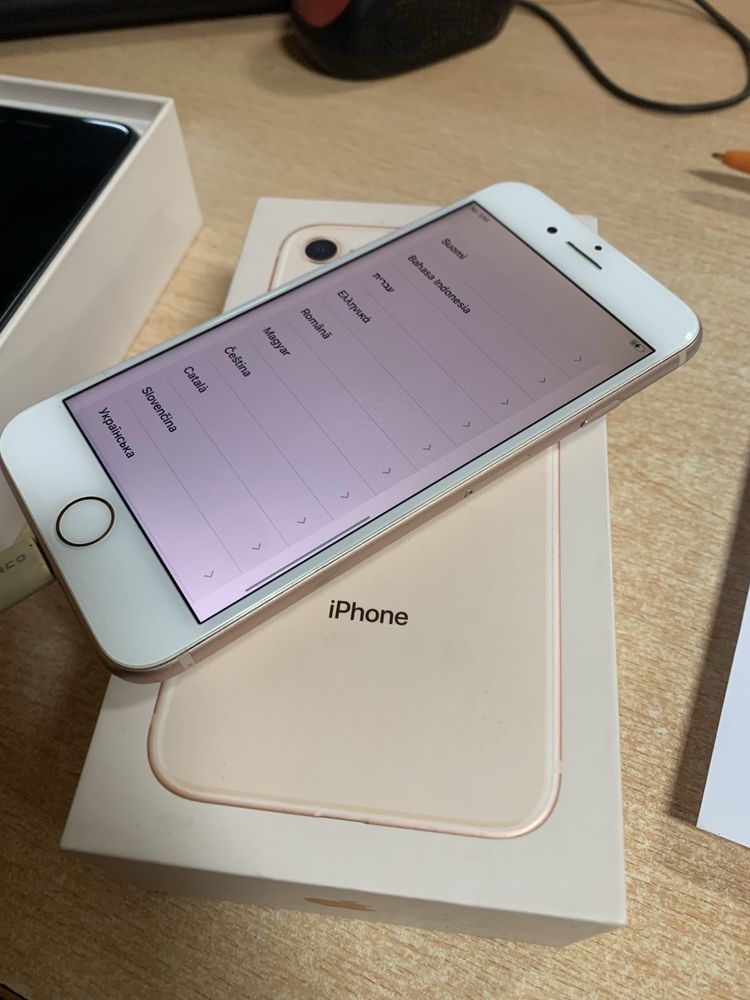 Iphone 8 gold 83 процента батерия