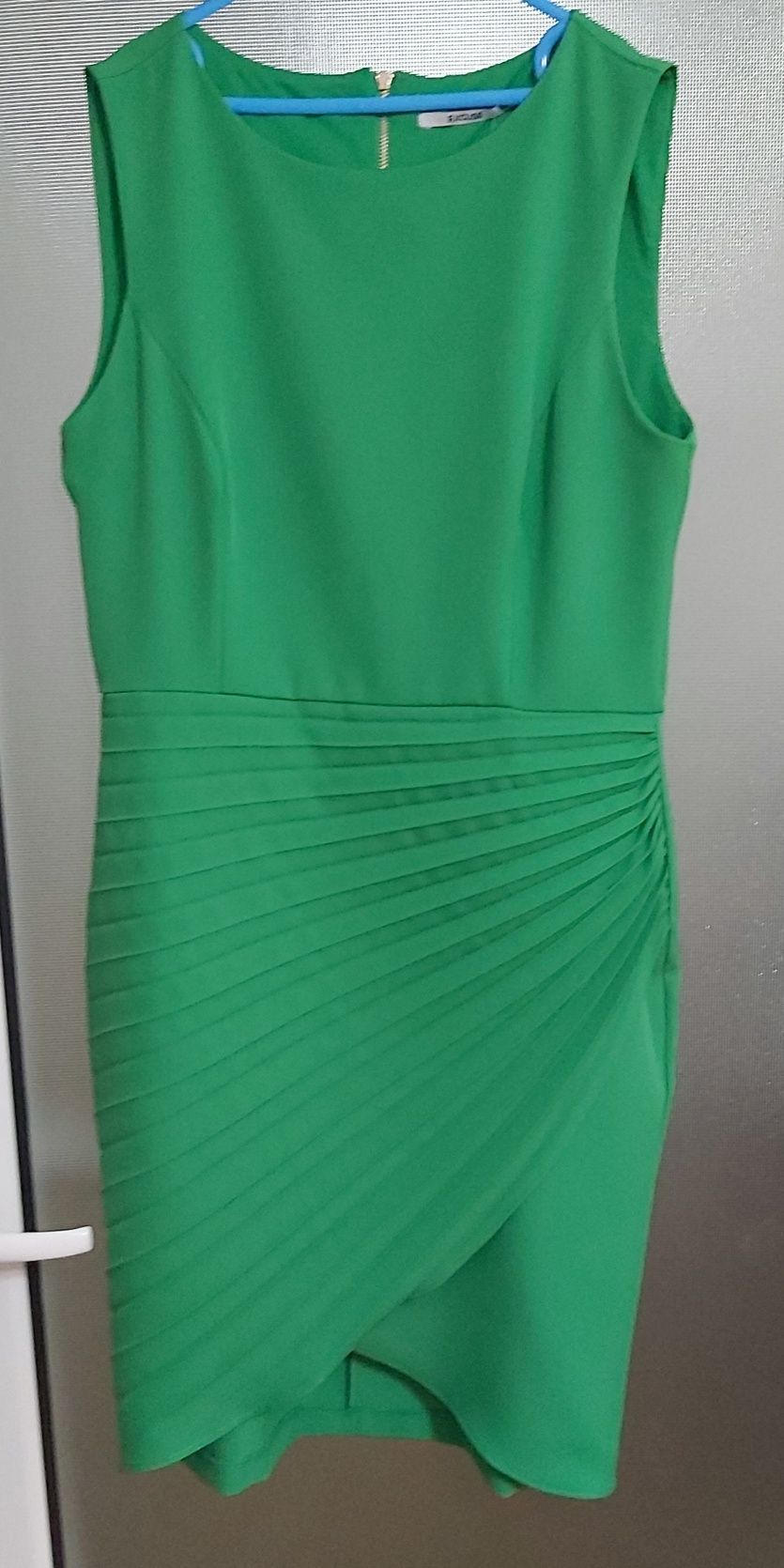 Rochie deosebita verde marime M