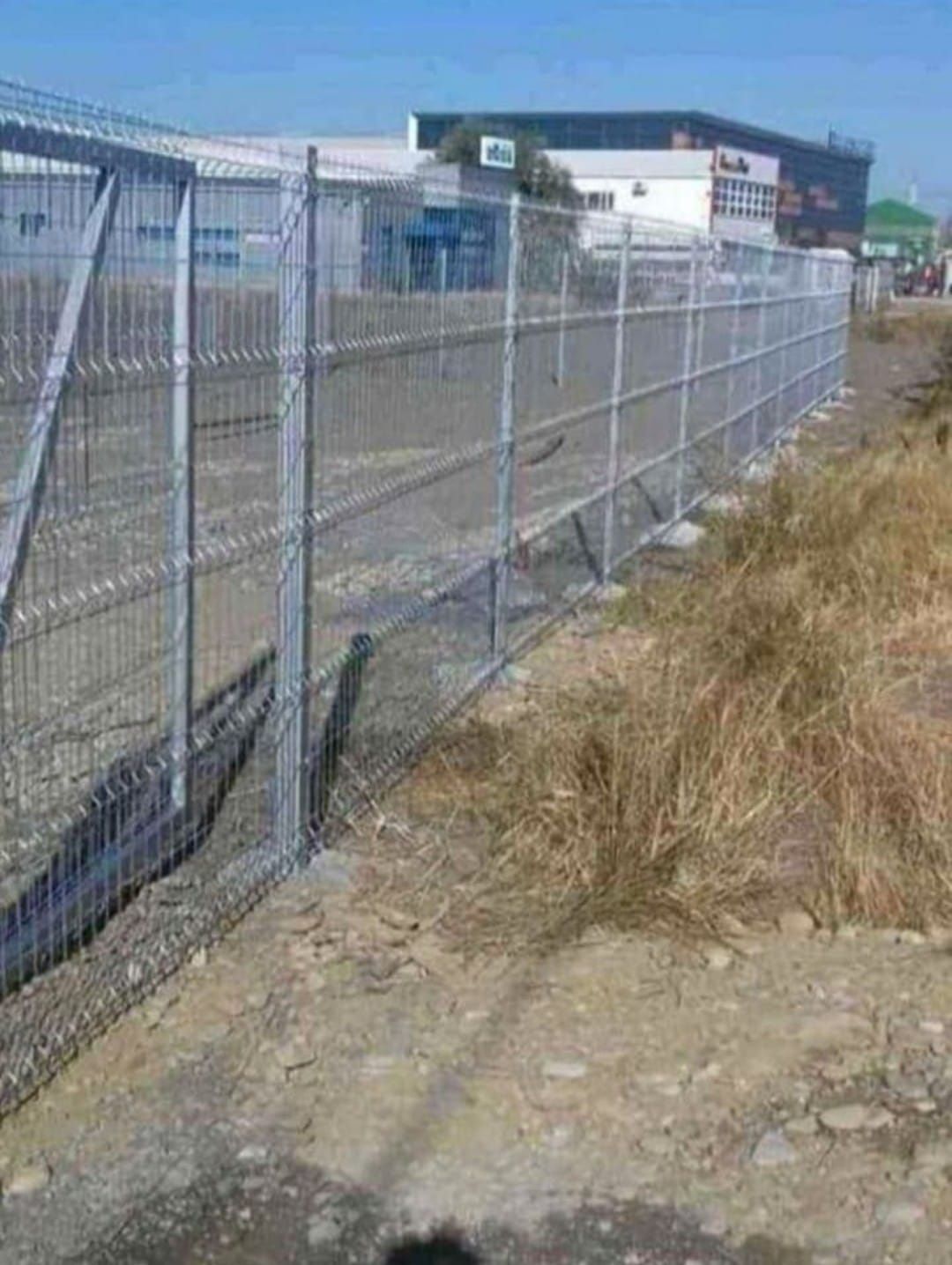 Imprejmuiri terenuri