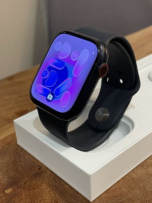 Apple watch 8 45mm LTE