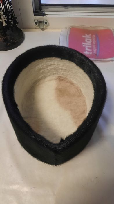 Vând potcap preoțesc