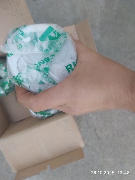 Продам поршни на машину