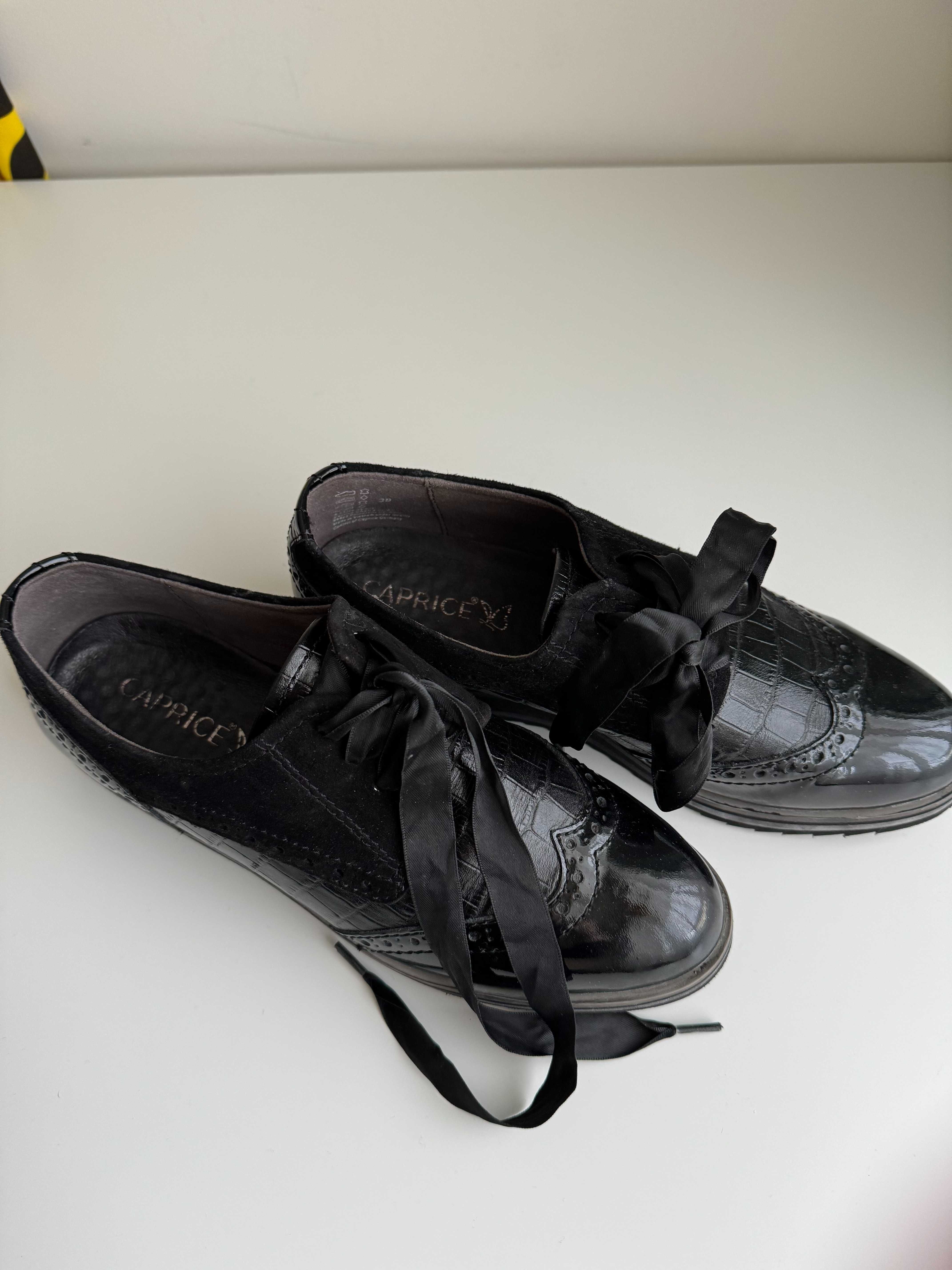 Caprice обувки с връзки