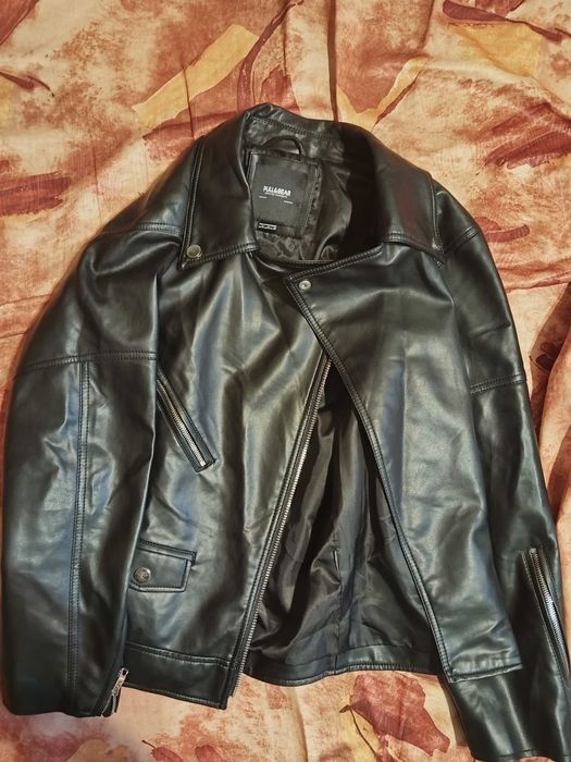 Кожено дамско яке от pull&bear
