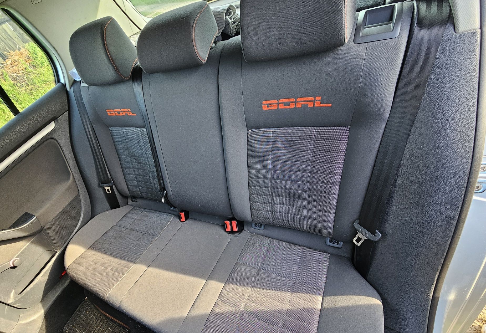Proprietar unic! Golf 5 model Goal 1.9 tdi 105 cai, proprietar unic