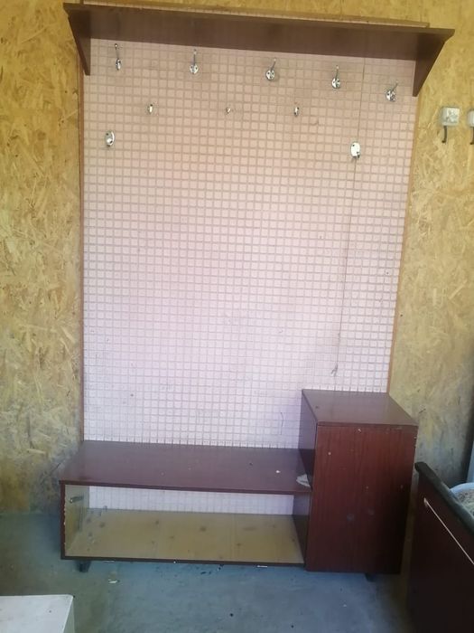 Прихожая. Вешалка