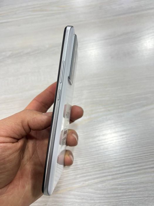 Poco F5 pro 5g  12/512 GB