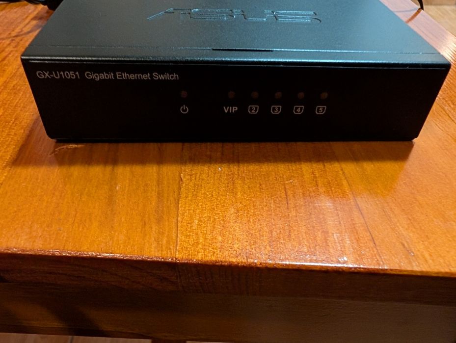 Switch ASUS GX-U1051, 5 porturi Gigabit