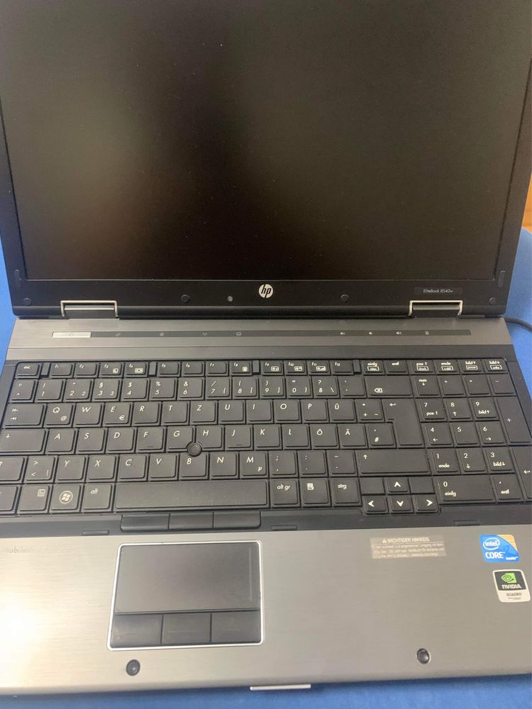 Laptop /Gaming-HP-8540w