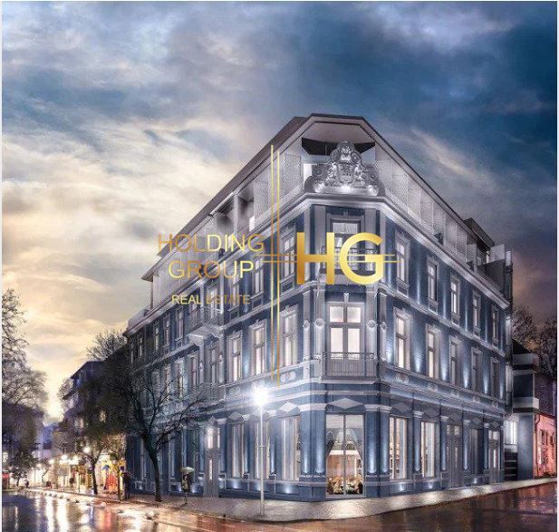 Продава се Тристаен апартамент в Варна, Център - 170 кв.м за 2789 €/кв.м - Снимка #11