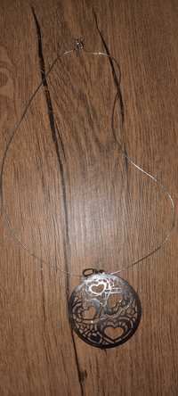 Сребърна  верижка с медальон на сърца и сет от висулка и обеци,висулки
