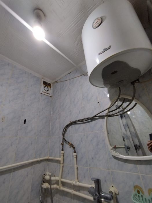 Продам благоустроенную комнату в Восходе,Центр