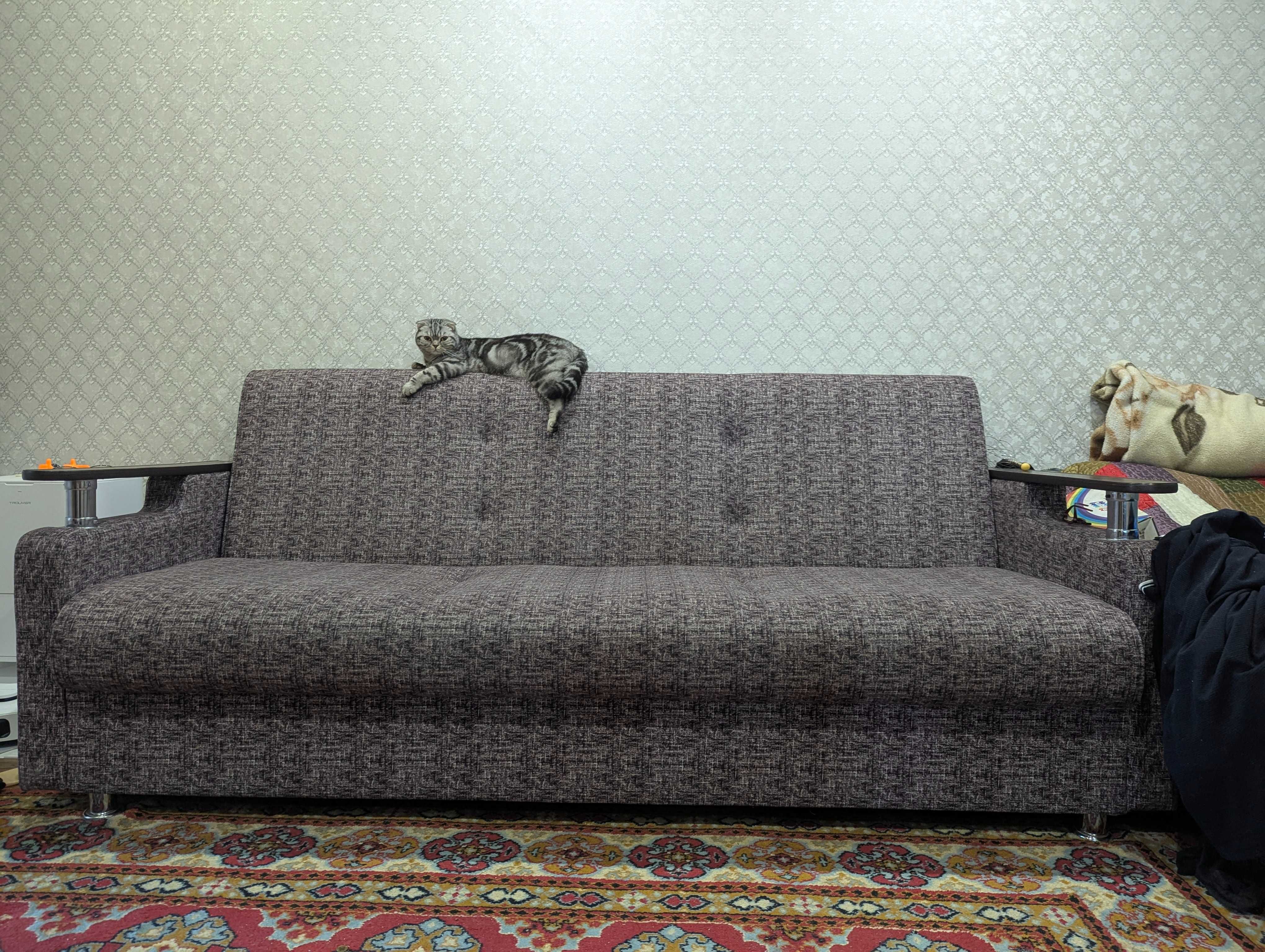 Диван Б/У для гостиной / прихожей
