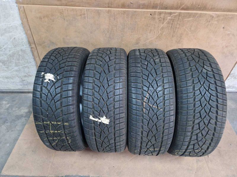 4 броя  Dunlop R19 235/50/ 
зимни гуми 
DOT4017