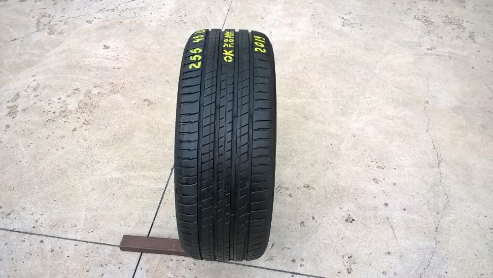 O anvelopa vara 255 45 20 michelin latitude sport 3 cu 7,8 mm dot 2019