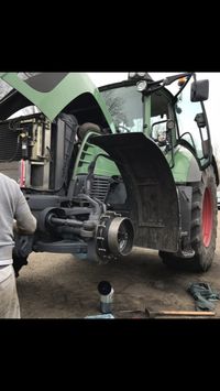 Dezmembrez tractoare Fendt 818,822,824.930