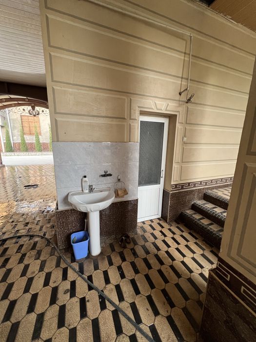 Ijaraga 2-xonali beriladi uy (Участок)