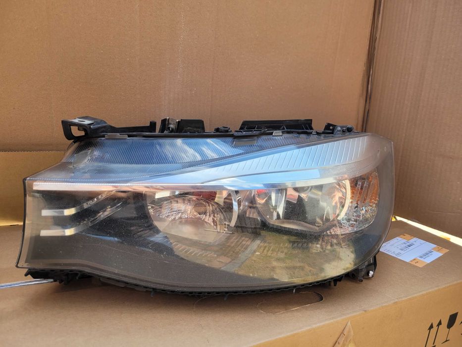 Set Faruri LED BMW Seria 3 GT F30/F31/F34 2011-2014 - la cutie