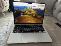 Vand laptop MacBook Air
