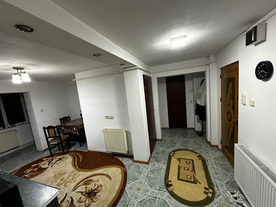 Vând apartament Câmpulung Moldovenesc