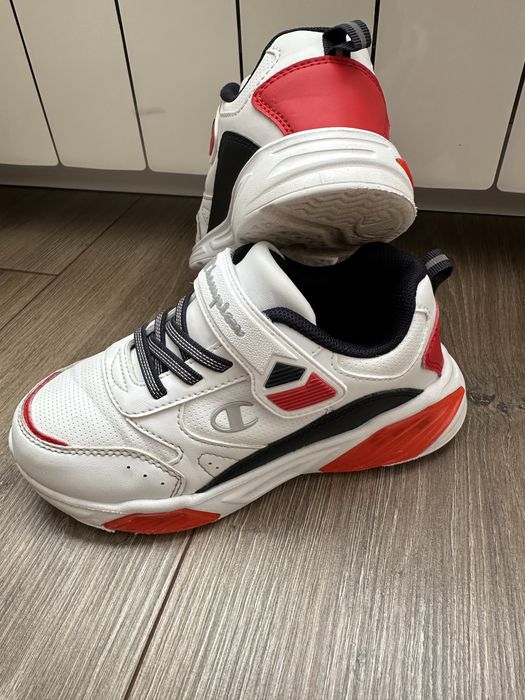 Спортни обувки Champion
