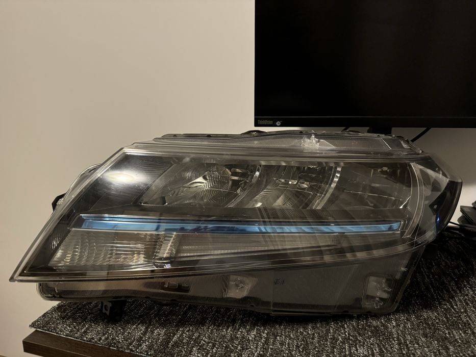 Far OEM stanga Suzuki Vitara 2 Facelift