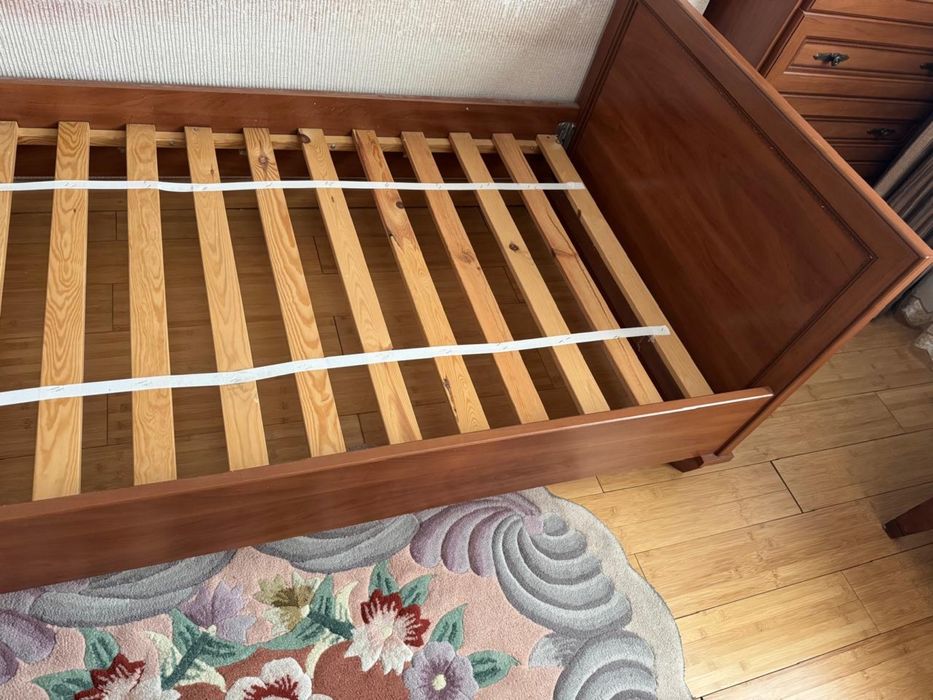 Кровать односпальная