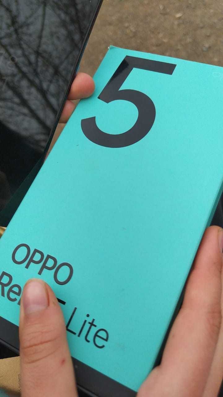 OPPO Reno 5 Lite