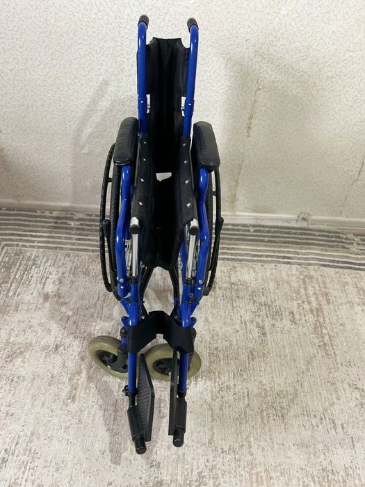 Инвалидная коляска