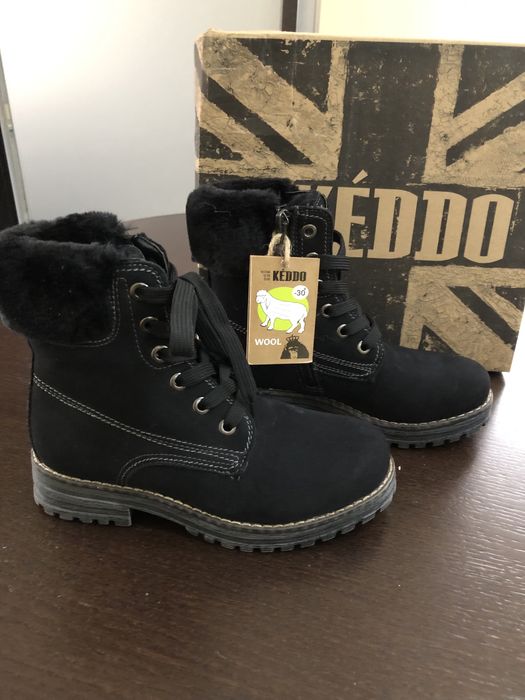 Детские новые брендовые ботинки с натуральным мехом