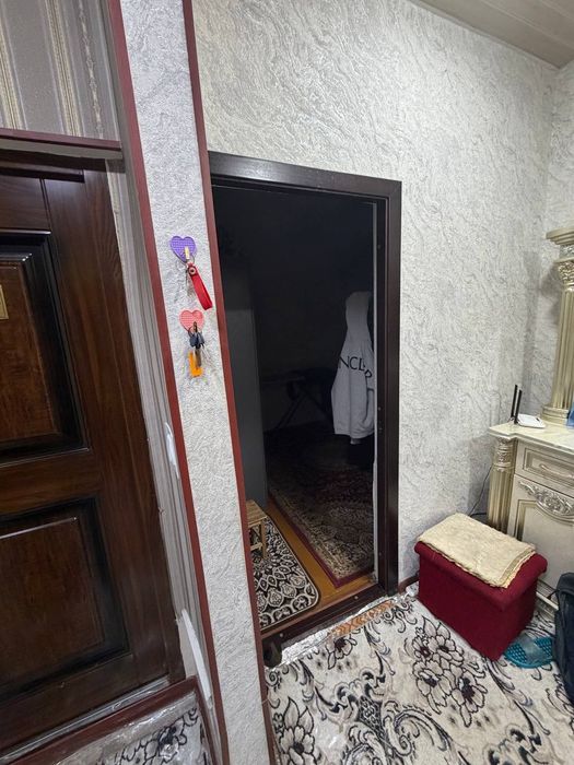 Квартира на Себзар -Нбу банк 4*5/1/5 общ  пл 90м ,балкон 2*6