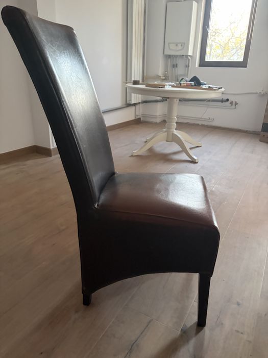 4 Scaune din piele!!!