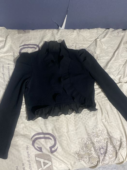 Продам стильное болеро шикарного качества.