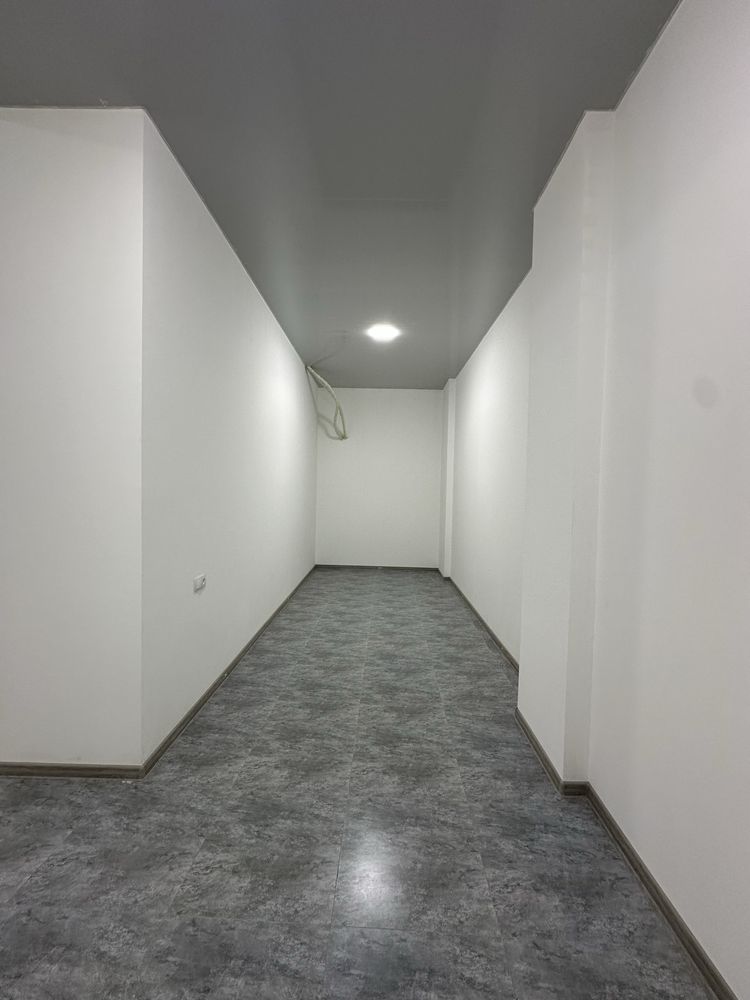 121 kv uy Sotiladi