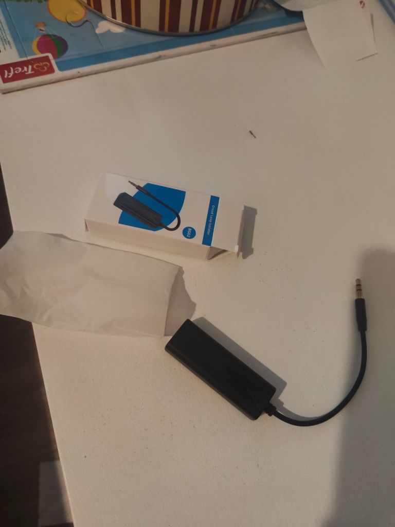 Filtru auxiliar audio anti zgomote