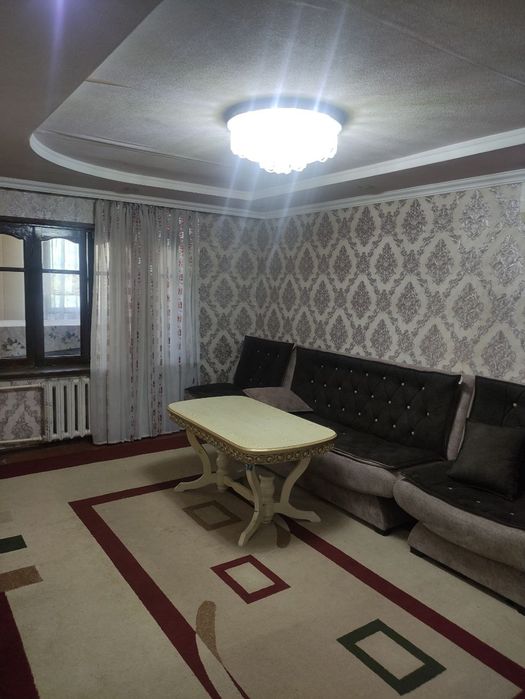 Chilonzor 4kvartalda 2 ta uy sotiladi srochna 4 etaj