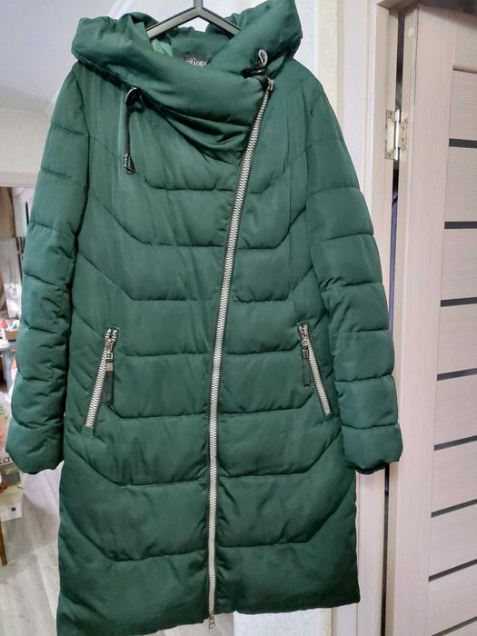 Зимний женский пуховик 50-52 размер