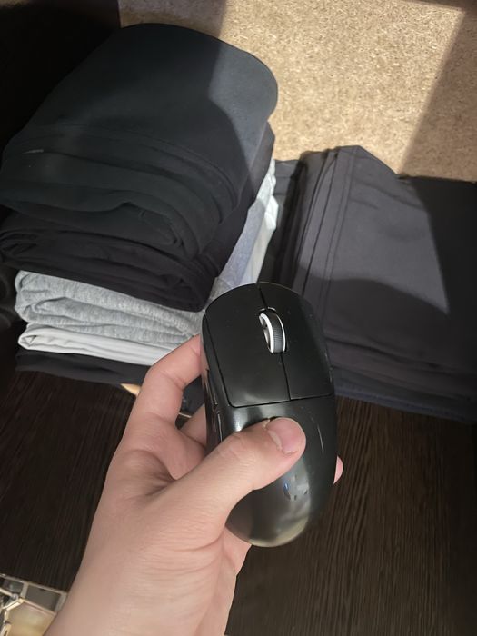 Продам мышку Logitech g pro superlight
