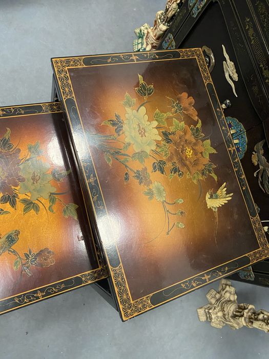 Троен сет японски маси изрисувани ръчно