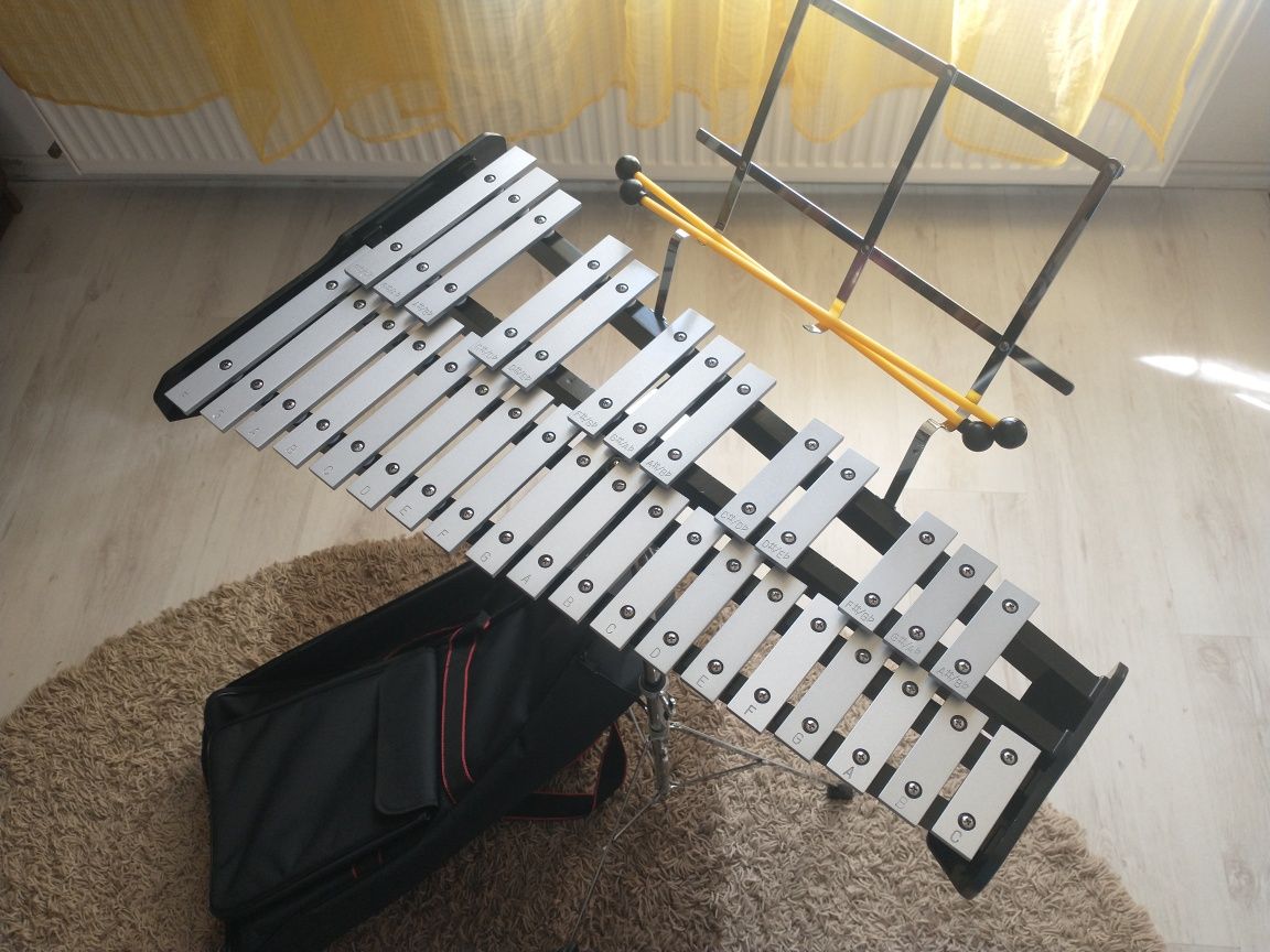 Vând glockenspiel/xilofon