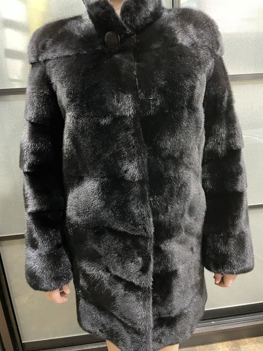 Продам норковую шубу