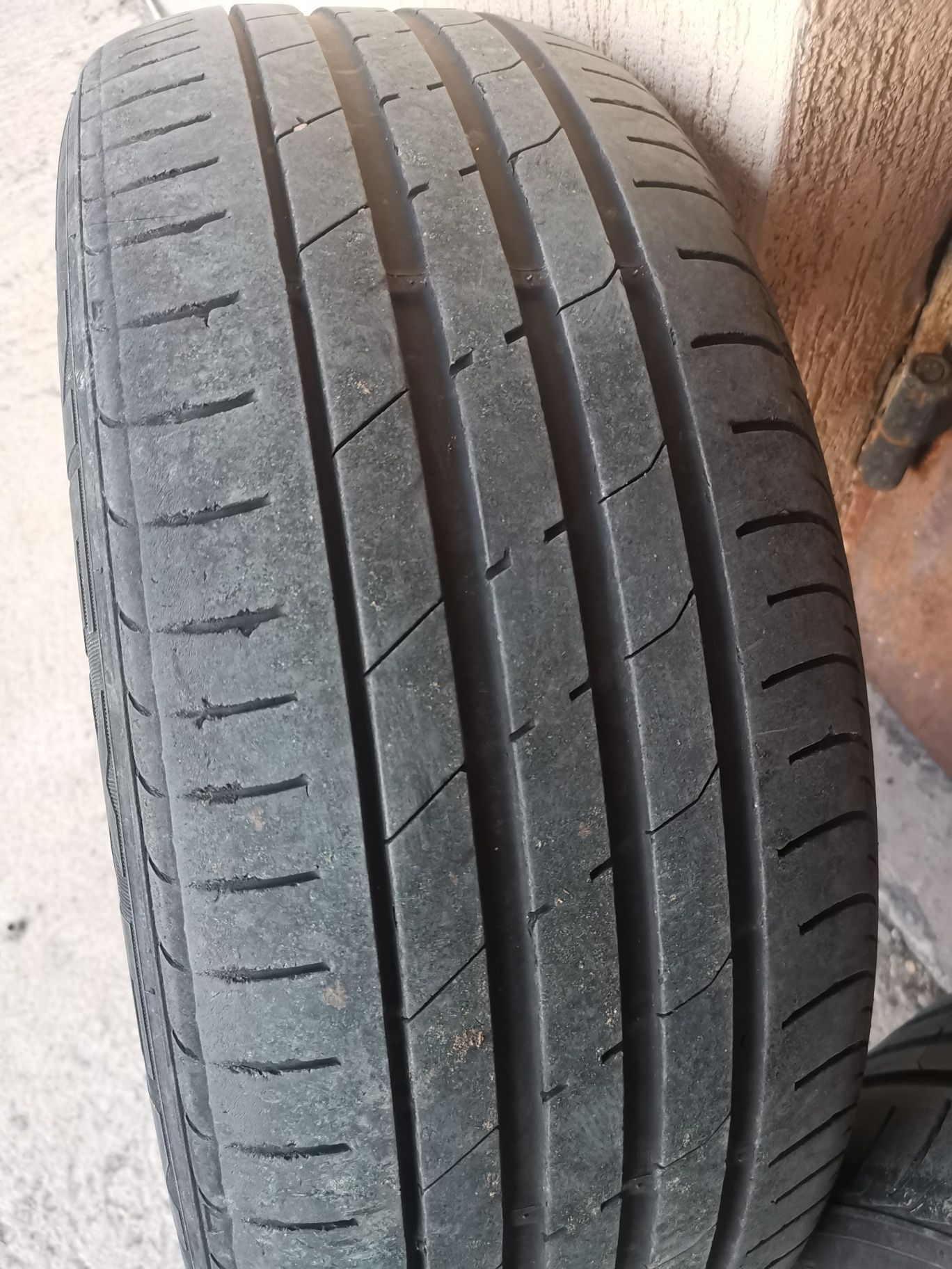 Летни гуми Nexen  215/55/17 4бр.