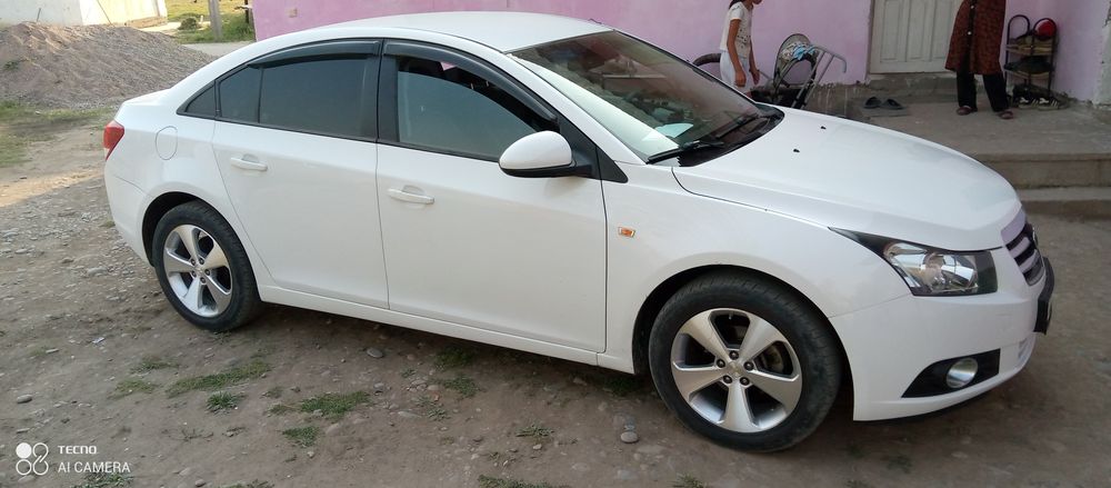 Ласети круз 2009