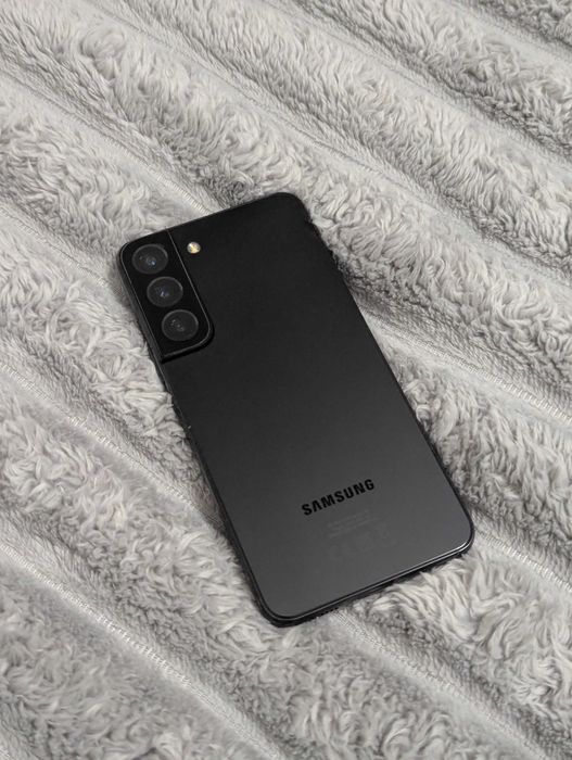 Vând Samsung s22 exynos