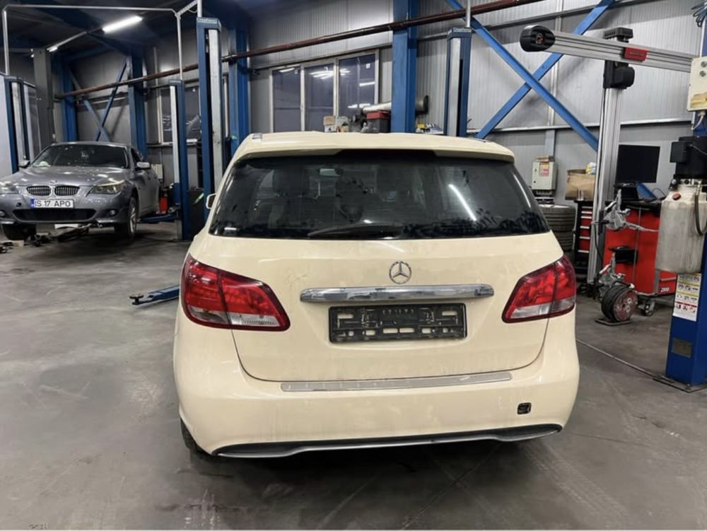 Portiera /Stop/Haion Dezmembrez Mercedes B class facelift w246