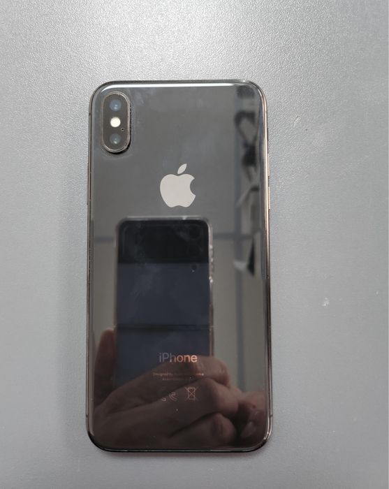 Продам смартфон iphone X