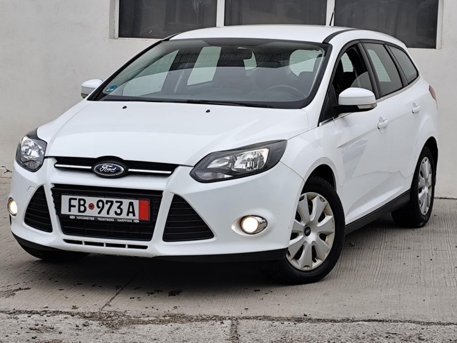 Ford Focus 1.6 benzină clasic, an 2012, Euro 5